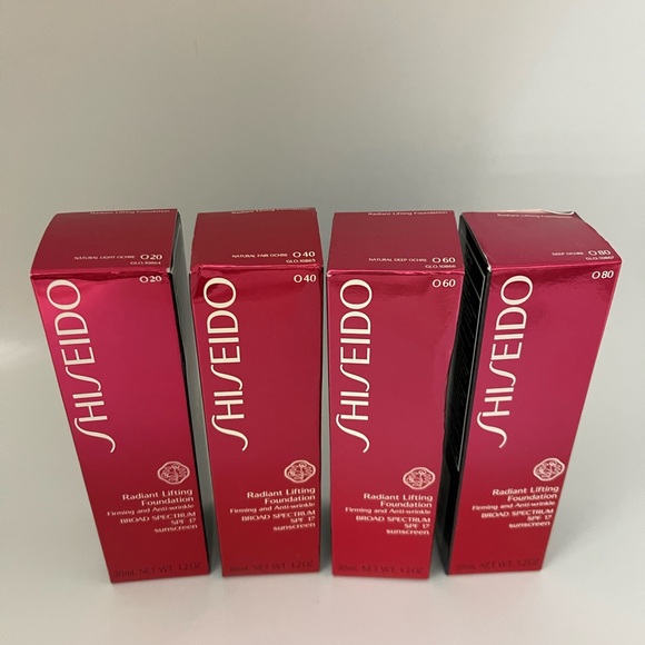 Shiseido Radiant Lifting Foundation - choose your shade! - Picture 8 of 9